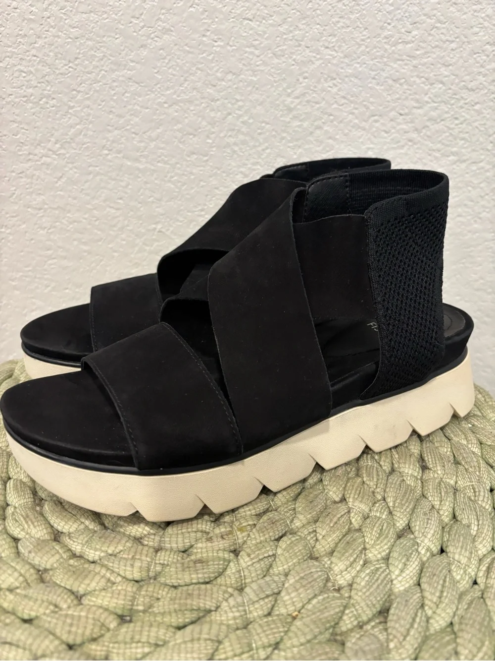 Eileen Fisher Chant Tumbled Black Leather Wedge Sandal Size 10